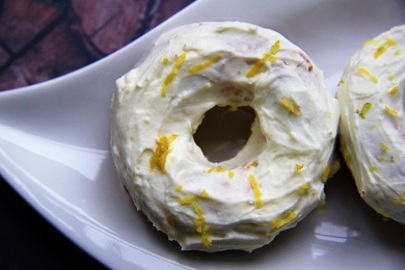 Donuty s citronovou polevou II mini.jpg