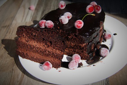 Cokoladovo orechovy dort z cervene repy mini.jpg