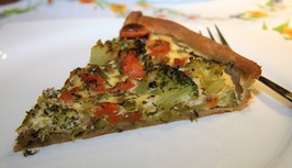 Zeleninovy kolac s brokolici karotkou a hraskem I.jpg